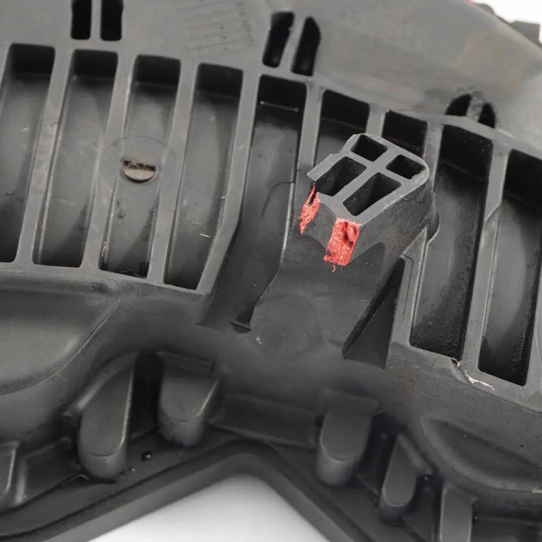 OM642 Lufteinlass Schalldämpfer Rohr Diesel für Mercedes W204 W212 mit Teilenummer A6421402987 Mercedes W204 W212 OM642 Lufteinlass Schalldämpfer Rohr Diesel - SKU A6421402987 - Teilenummer A6421402987