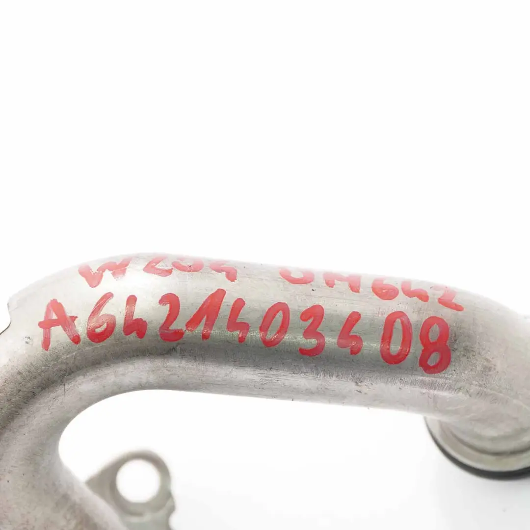 Tuyau EGR Mercedes W164 W204 W212 OM642 Ligne soupapes Moteur diesel pour à propos du numéro de pièce A6421403408 Tuyau EGR Mercedes W164 W204 W212 OM642 Ligne soupapes Moteur diesel - SKU A6421403408 - Numéro de pièce A6421403408