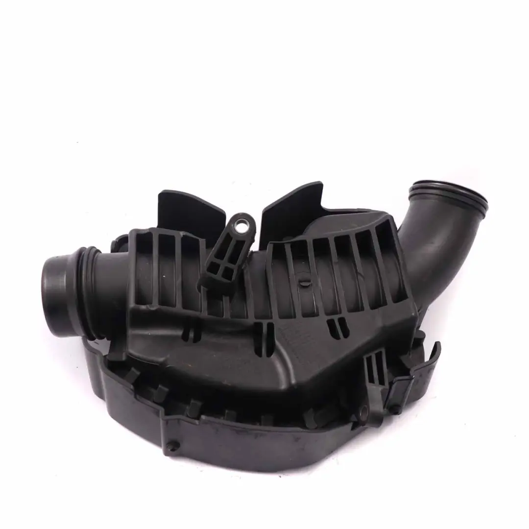 W218 Admisión de Aire Intercooler Silenciador OM642 Amortiguador para Mercedes con número de pieza A6421403987 Mercedes W218 Admisión de Aire Intercooler Silenciador OM642 Amortiguador - SKU A6421403987 - Número de pieza A6421403987