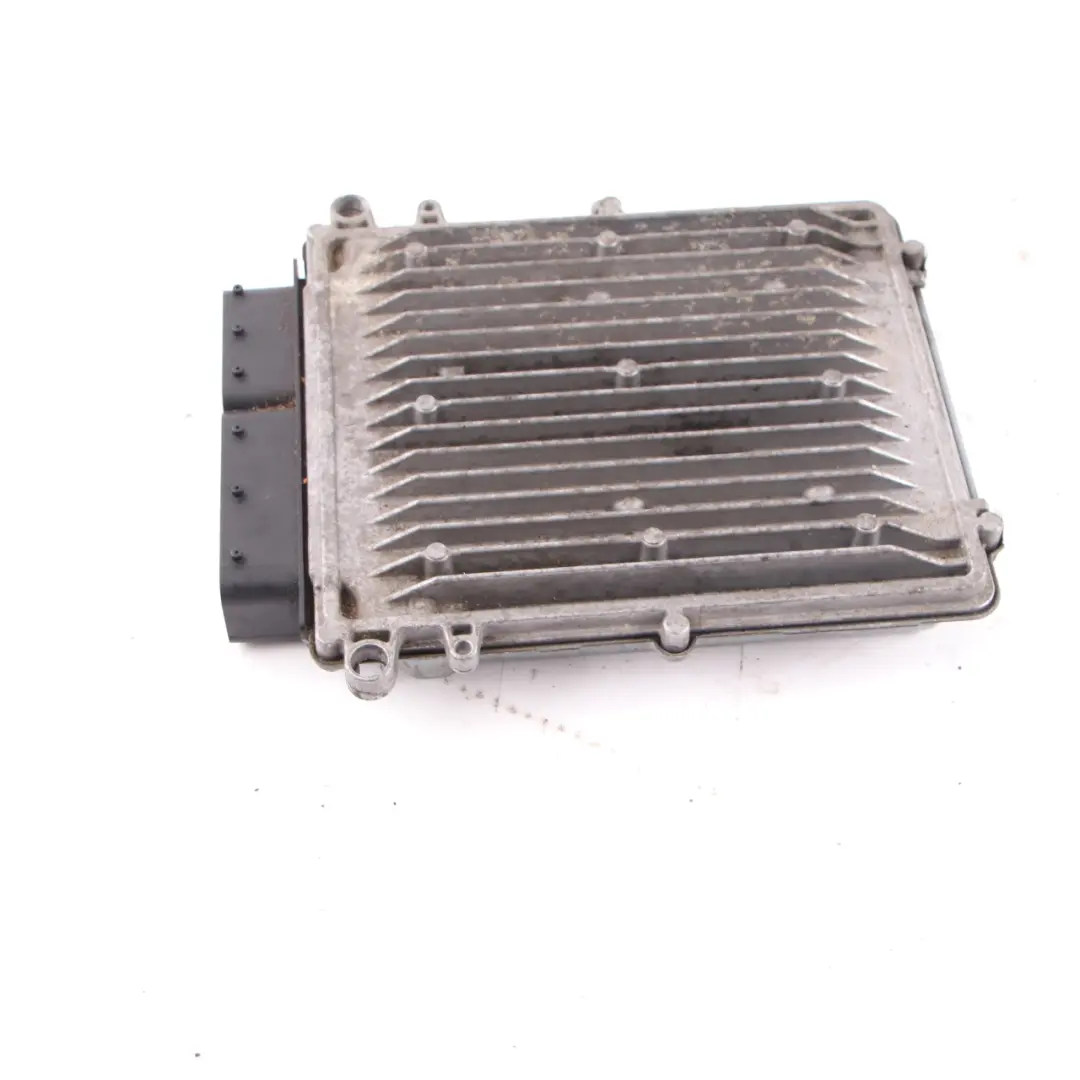 OM642.930 235HP Engine Module Unit ECU Automatic to Mercedes W221 with Part number A6421504772 Mercedes W221 OM642.930 235HP Engine Module Unit ECU Automatic - SKU A6421504772 - Part number A6421504772