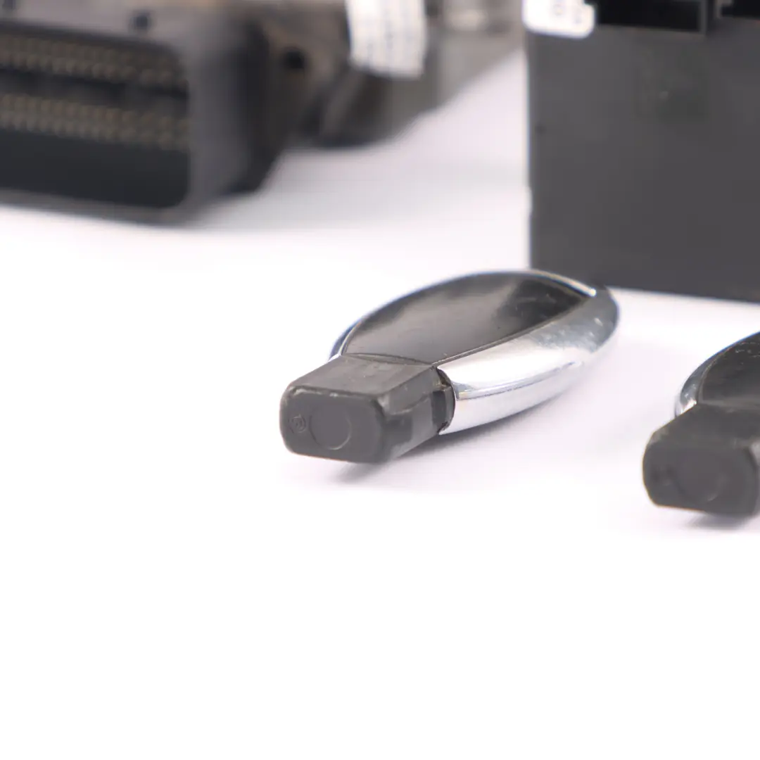 R320 CDI 642.950 224PS Motor ECU Kit Schlüssel Schloss für Mercedes W251 mit Teilenummer A6421506434 Mercedes W251 R320 CDI 642.950 224PS Motor ECU Kit Schlüssel Schloss - SKU A6421506434-1 - Teilenummer A6421506434