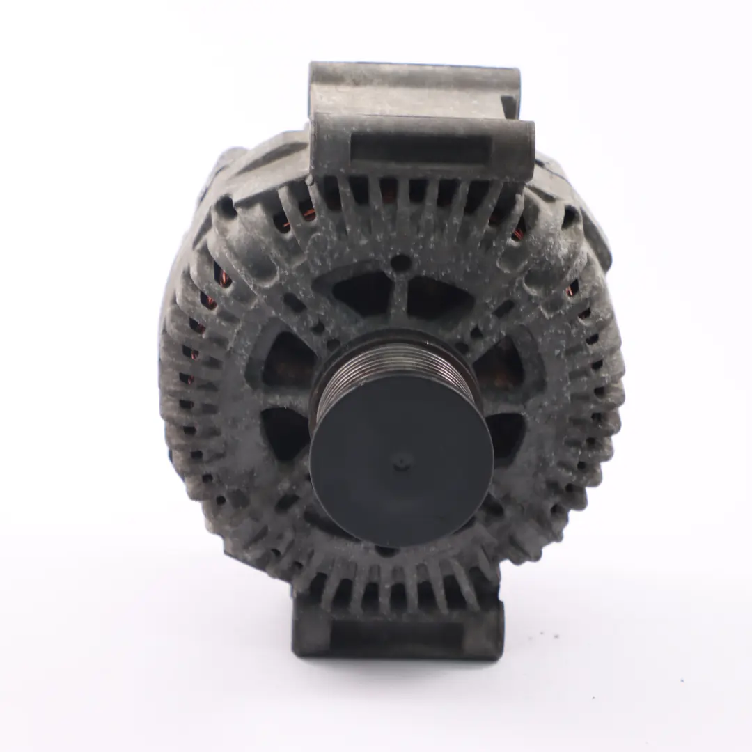 OM642 Alternatore generatore 180A Diesel per Mercedes W164 con numero di parte A6421540502 Mercedes W164 OM642 Alternatore generatore 180A Diesel - SKU A6421540502 - Numero di parte A6421540502