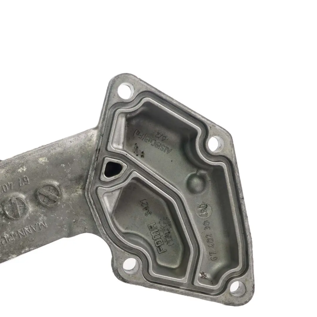 W207 W212 OM642 Boîtier De Filtre À Huile Diesel pour Mercedes W164 à propos du numéro de pièce A6421801410 Mercedes W164 W207 W212 OM642 Boîtier De Filtre À Huile Diesel - SKU A6421801410 - Numéro de pièce A6421801410