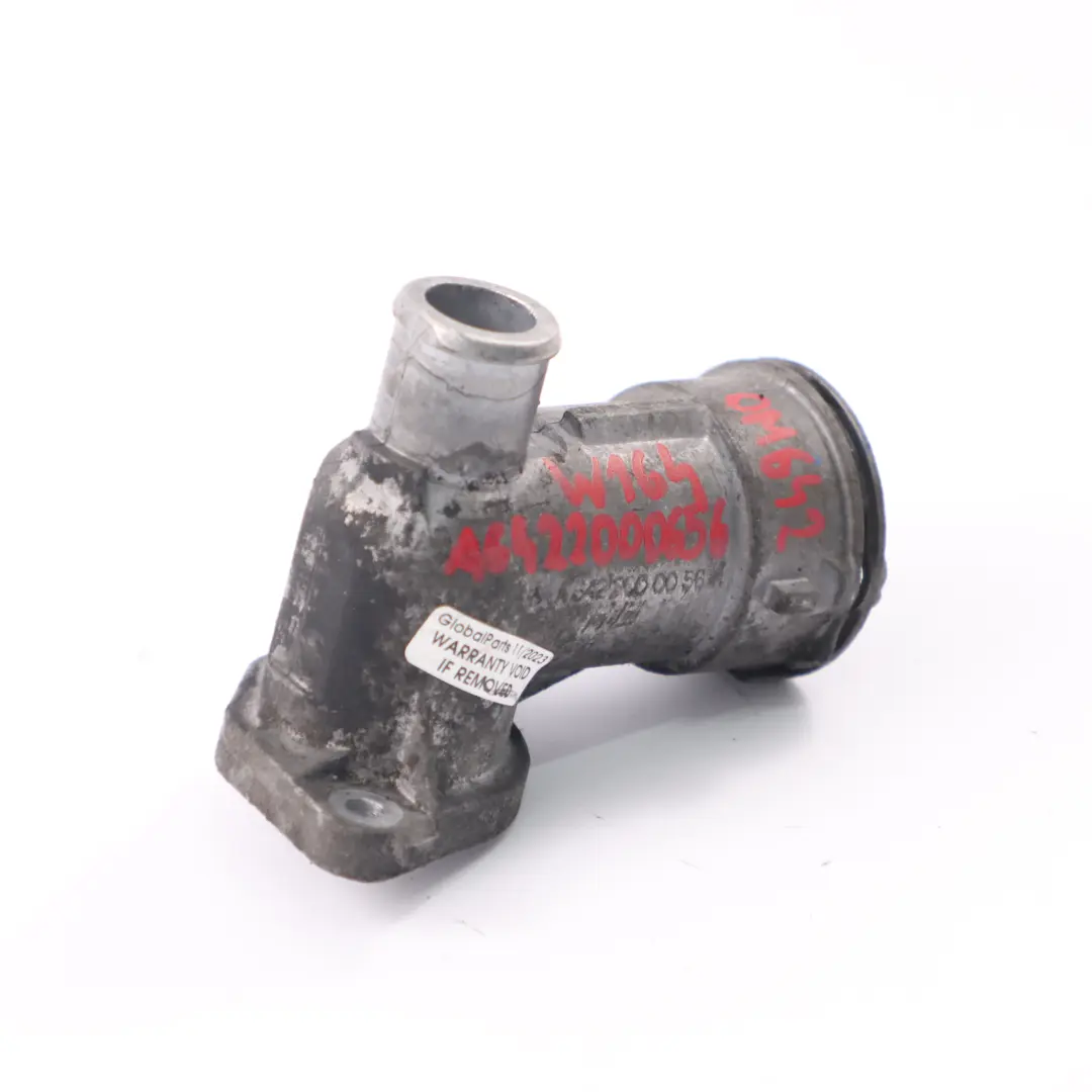 OM642 Motor Refrigerante Brida Conector Manguera para Mercedes W164 con número de pieza A6422000056 Mercedes W164 OM642 Motor Refrigerante Brida Conector Manguera - SKU A6422000056 - Número de pieza A6422000056