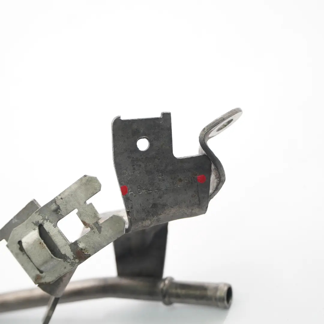 Tubo dell'acqua Mercedes W204 C207 W212 OM642 Linea tubo flessibile per con numero di parte A6422000258 Tubo dell'acqua Mercedes W204 C207 W212 OM642 Linea tubo flessibile - SKU A6422000258 - Numero di parte A6422000258