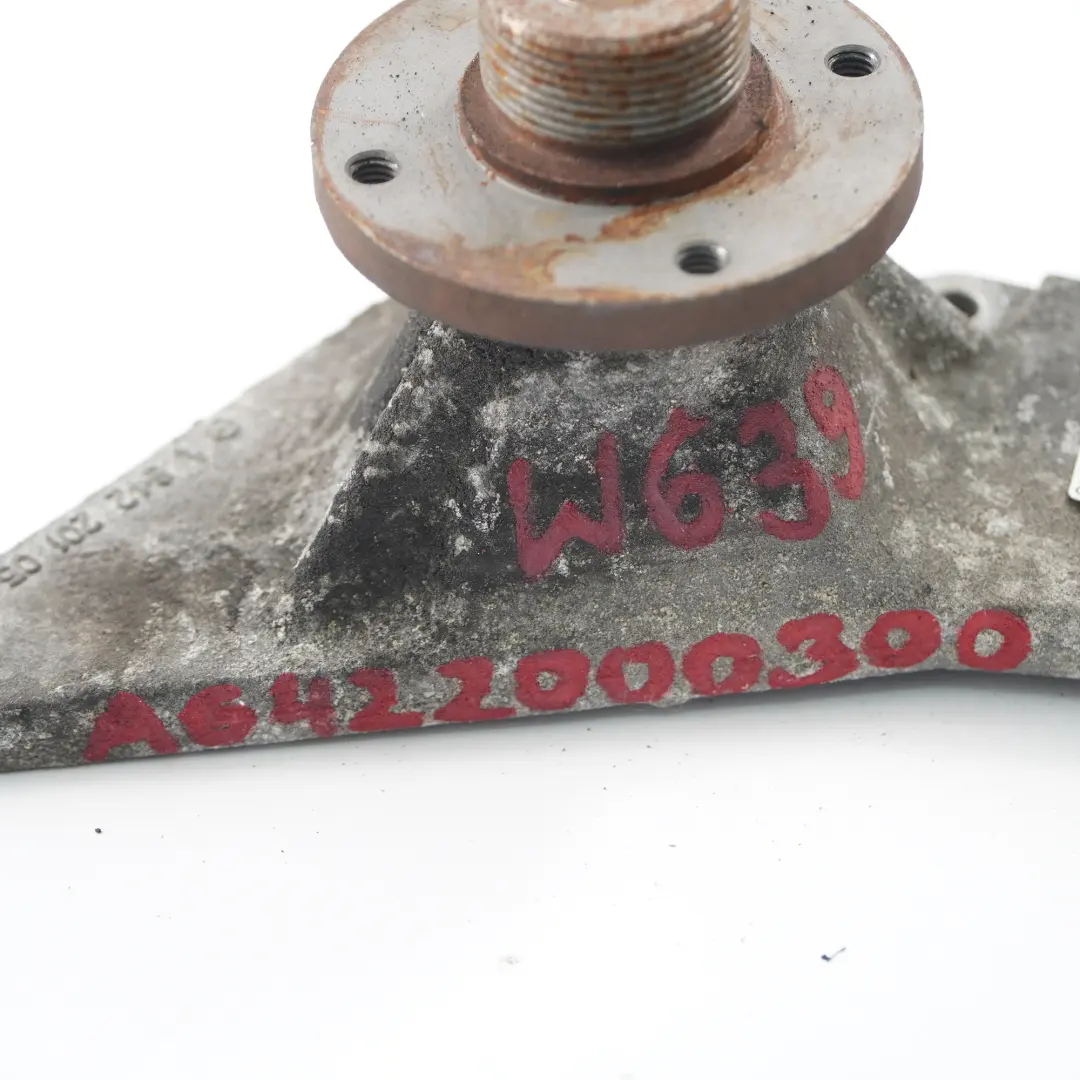 Alloggiamento Mercedes Vito W639 OM642 Tendicinghia Cuscinetto per con numero di parte A6422000420 Alloggiamento Mercedes Vito W639 OM642 Tendicinghia Cuscinetto - SKU A6422000300 - Numero di parte A6422000420