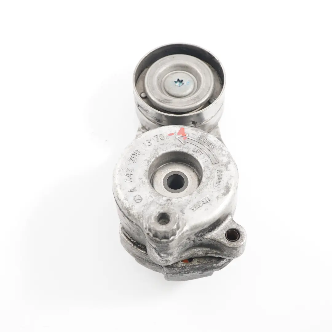OM642 Napinacz Paska Rolka do Mercedes W164 W204 W211 o numerze A6422001370 Mercedes W164 W204 W211 OM642 Napinacz Paska Rolka - SKU A6422001370-1 - Numer Części A6422001370