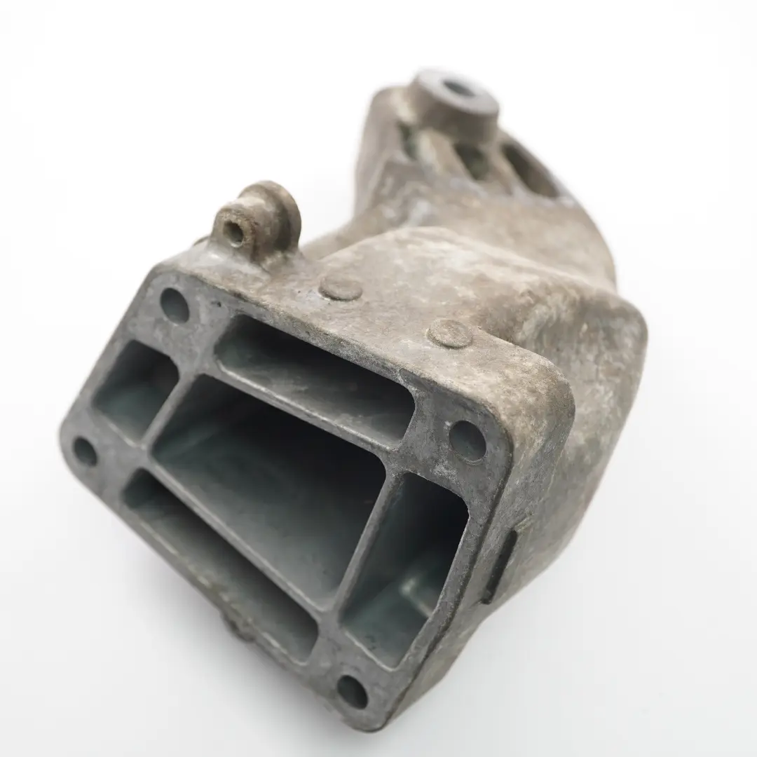  Motor halterung Mercedes W204 C207 OM642 Rechts Halterung - SKU A6422231004 - Teilenummer A6422231004