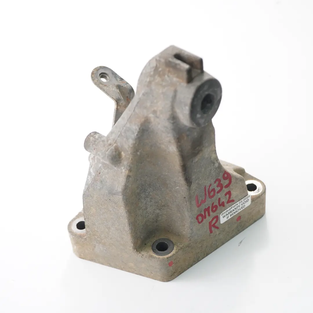 Portador Mercedes Vito W639 OM642 Motor Suspensión Derecho Portador para con número de pieza A6422232804 Portador Mercedes Vito W639 OM642 Motor Suspensión Derecho Portador - SKU A6422232804 - Número de pieza A6422232804