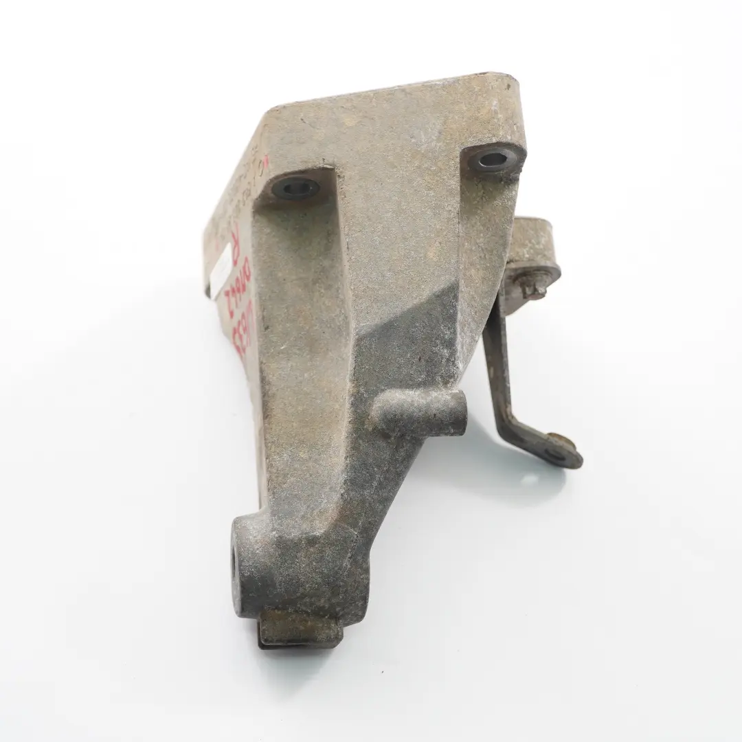 Motoraufhängung Mercedes Vito W639 OM642 Rechts Gepäckträger für mit Teilenummer A6422232804 Motoraufhängung Mercedes Vito W639 OM642 Rechts Gepäckträger - SKU A6422232804 - Teilenummer A6422232804