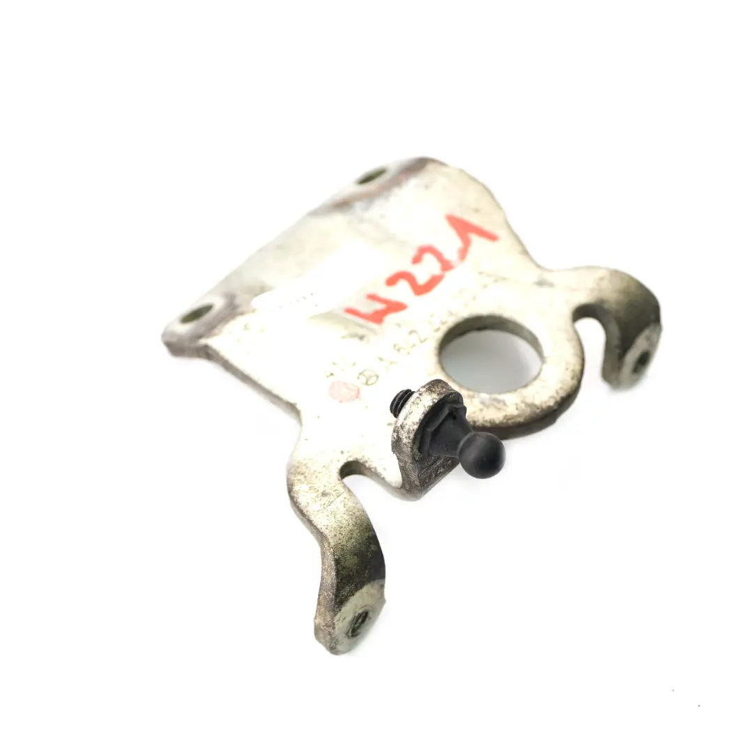 Staffa superiore motore Mercedes W204 OM642 Supporto accessori posteriore destro per con numero di parte A6422240043 Staffa superiore motore Mercedes W204 OM642 Supporto accessori posteriore destro - SKU A6422240043 - Numero di parte A6422240043