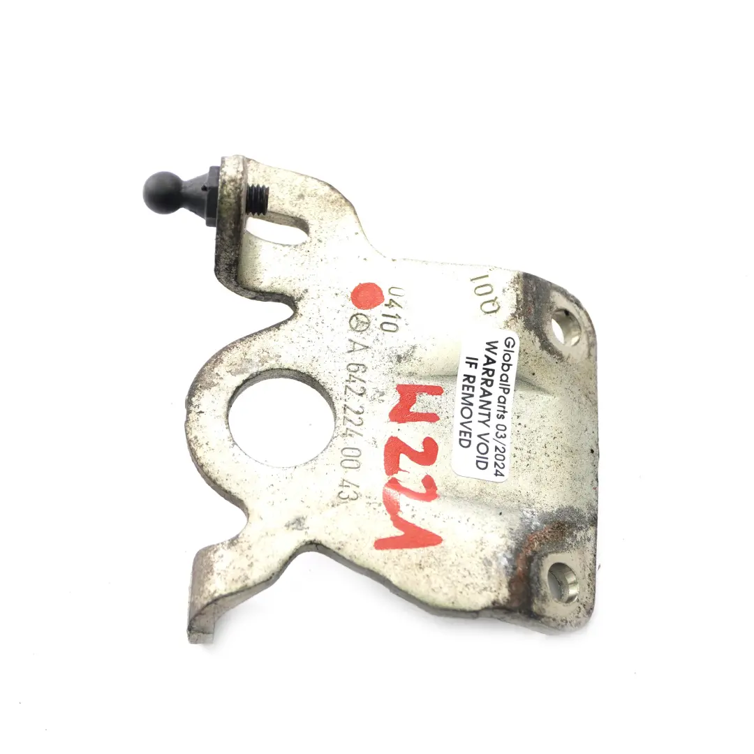  Soporte superior motor Mercedes W204 OM642 Soporte accesorios trasera derecha - SKU A6422240043 - Número de pieza A6422240043