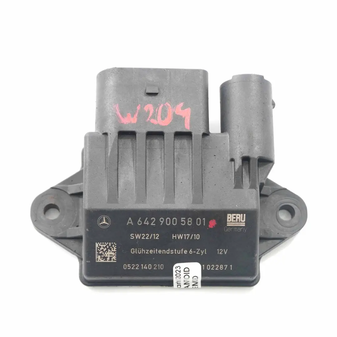 OM642 Glühkerzen-Diesel-Relaiseinheit Steuermodul für Mercedes W204 mit Teilenummer A6429005801 Mercedes W204 OM642 Glühkerzen-Diesel-Relaiseinheit Steuermodul - SKU A6429005801 - Teilenummer A6429005801