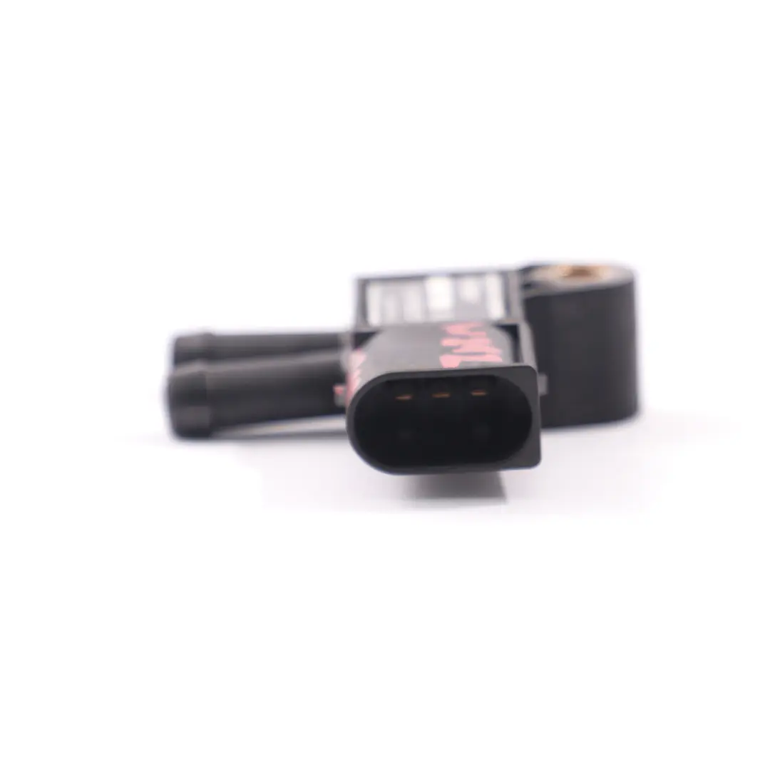 W218 W906 OM651 Capteur pression d'échappement DPF pour Mercedes W212 à propos du numéro de pièce A6429050200 Mercedes W212 W218 W906 OM651 Capteur pression d'échappement DPF - SKU A6429050200 - Numéro de pièce A6429050200