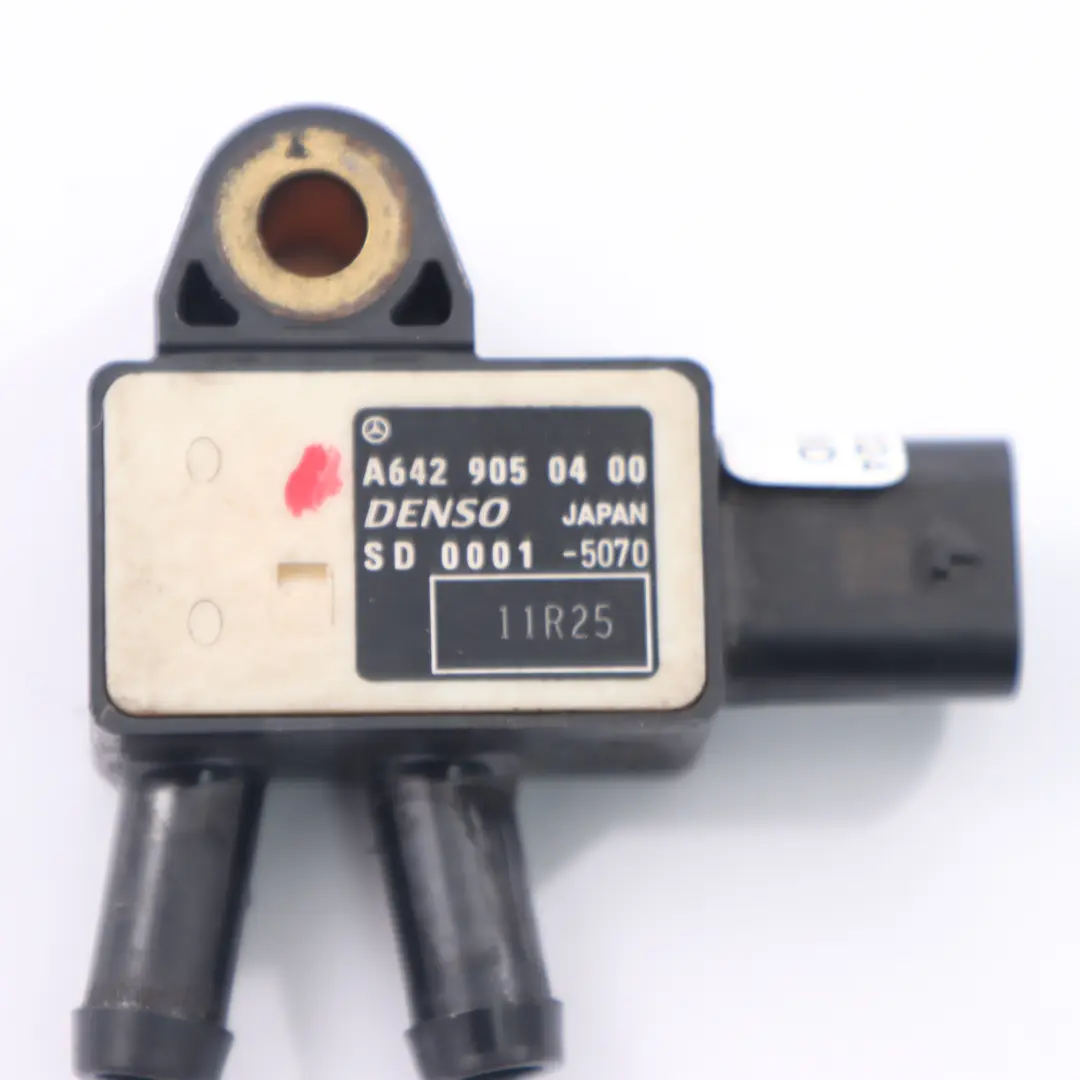 Sensore di pressione Mercedes W205 Sensore di pressione dei gas scarico diesel per con numero di parte A6429050400 Sensore di pressione Mercedes W205 Sensore di pressione dei gas scarico diesel - SKU A6429050400 - Numero di parte A6429050400