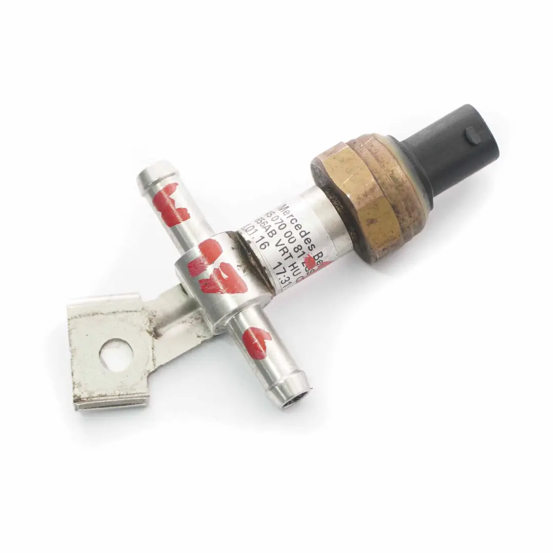 Pressure Sensor to Mercedes W176 W246 Diesel Fuel with Part number A6450700081 Mercedes W176 W246 Diesel Fuel Pressure Sensor - SKU A6450700081-1 - Part number A6450700081