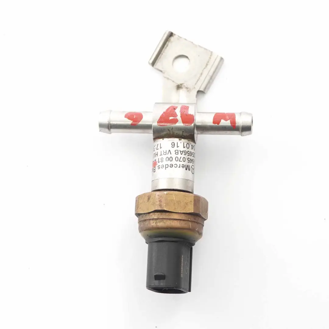 Sensor de presión de combustible para Mercedes W176 W246 Diesel con número de pieza A6450700081 Mercedes W176 W246 Diesel Sensor de presión de combustible - SKU A6450700081-1 - Número de pieza A6450700081