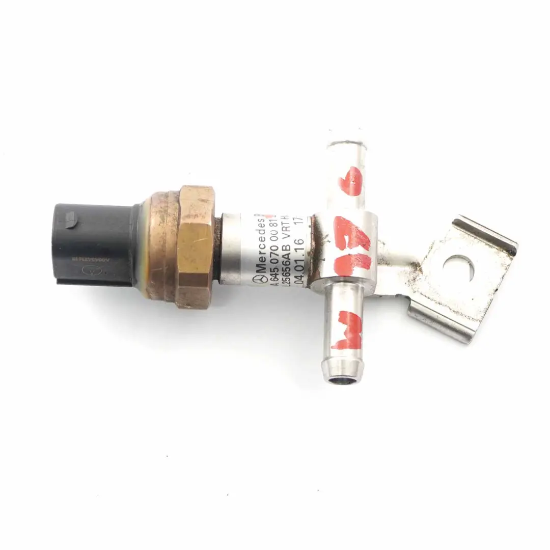 Mercedes W176 W246 Diesel Sensor de presión de combustible - SKU A6450700081-1 - Número de pieza A6450700081