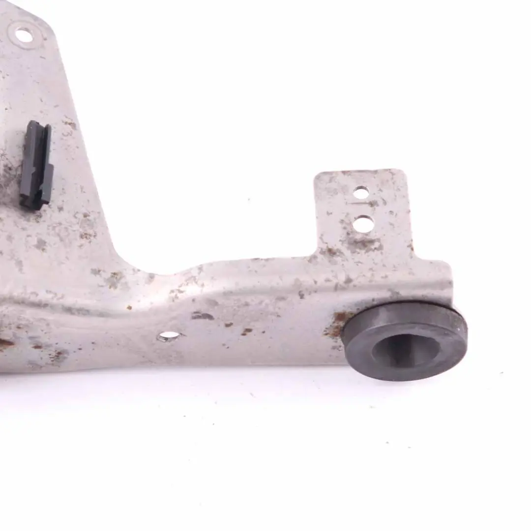 Mercedes W176 Support du boîtier du filtre à air avant du compartiment moteur - SKU A6450900041 - Numéro de pièce A6450900041