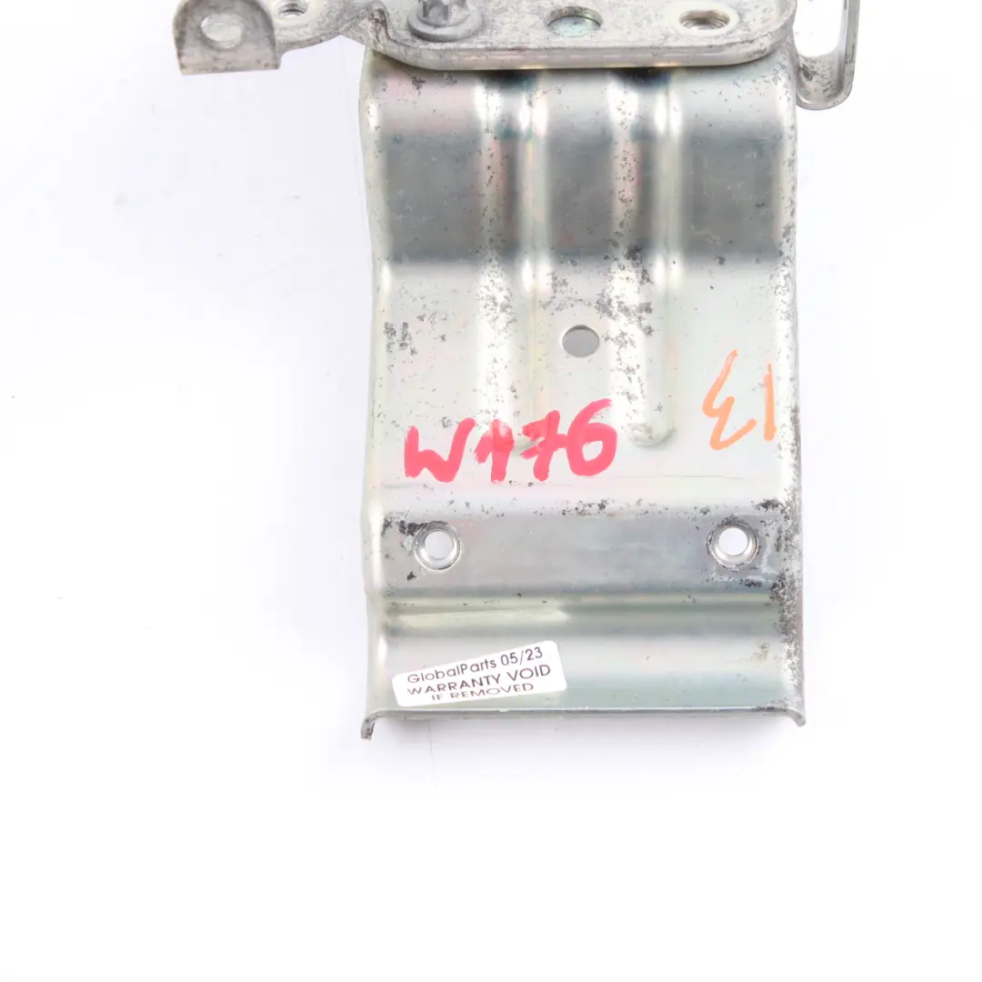 Carcasa del filtro de combustible Mercedes W176 W246 Soporte montaje para con número de pieza A6450900852 Carcasa del filtro de combustible Mercedes W176 W246 Soporte montaje - SKU A6450900852 - Número de pieza A6450900852