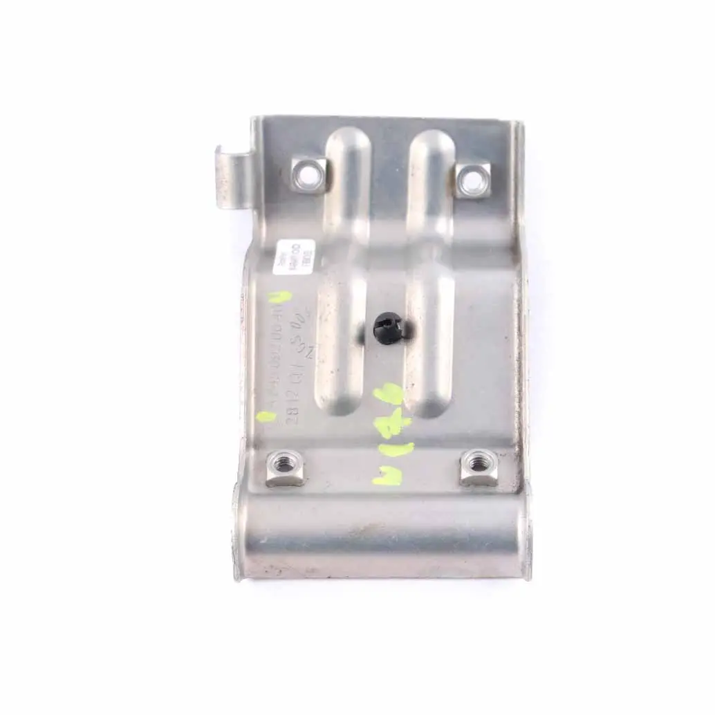 Carcasa filtro de combustible Mercedes W176 OM651 Soporte de montaje para con número de pieza A6450920040 Carcasa filtro de combustible Mercedes W176 OM651 Soporte de montaje - SKU A6450920040 - Número de pieza A6450920040