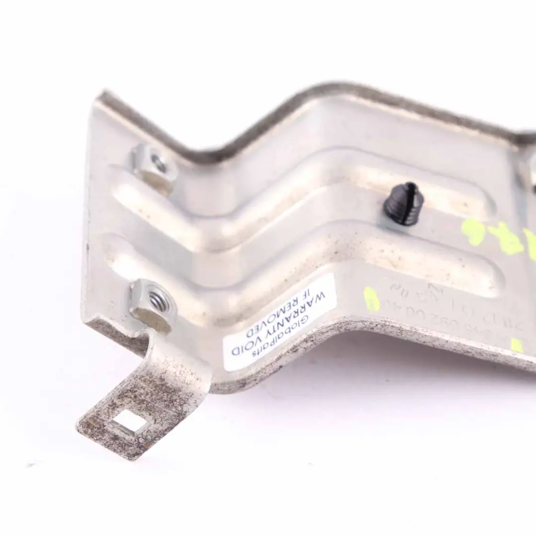 Alloggiamento filtro carburante Mercedes W176 OM651 Staffa montaggio per con numero di parte A6450920040 Alloggiamento filtro carburante Mercedes W176 OM651 Staffa montaggio - SKU A6450920040 - Numero di parte A6450920040