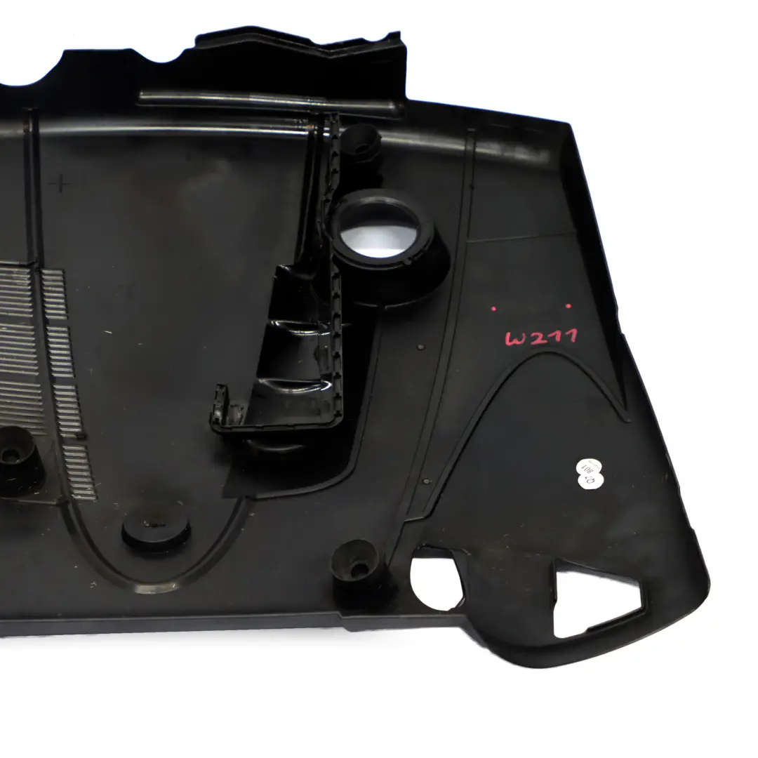 OM646 Panneau recouvrement acoustique moteur diesel A6460161124 pour Mercedes W211 à propos du numéro de pièce A6460100767 Mercedes W211 OM646 Panneau recouvrement acoustique moteur diesel A6460161124 - SKU A6460100767 - Numéro de pièce A6460100767