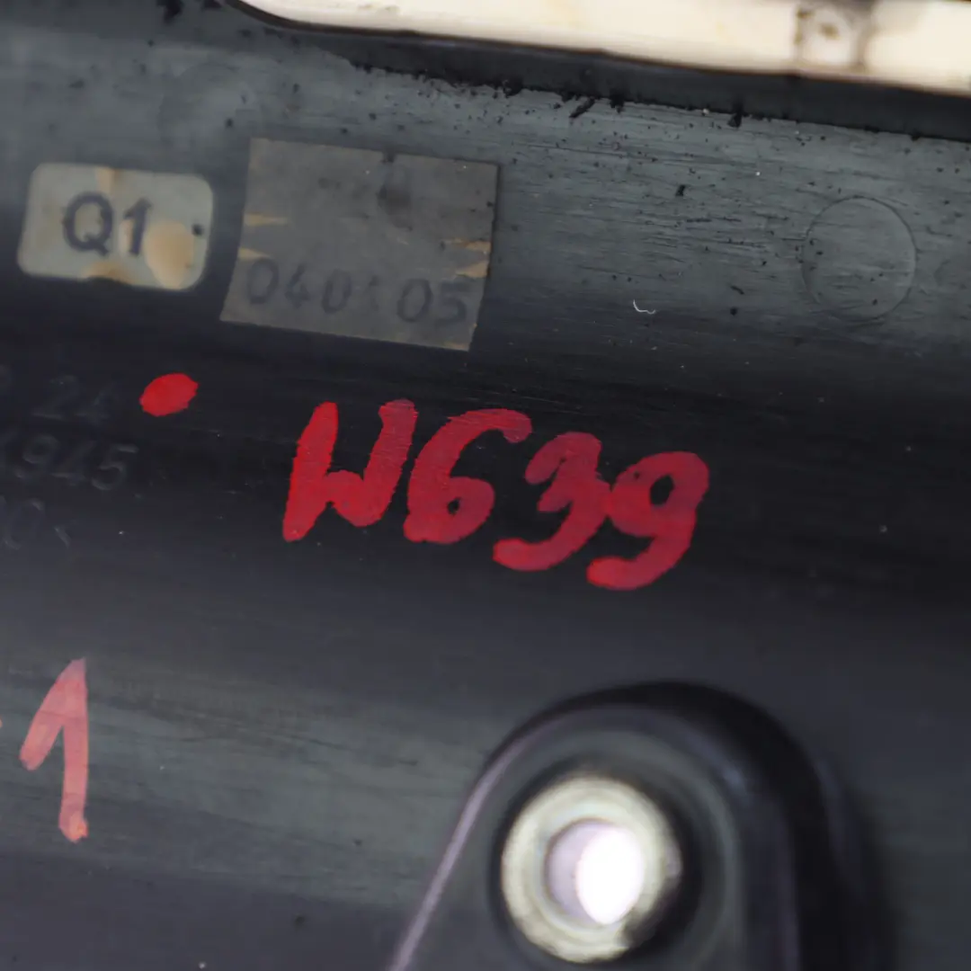 Head Cover Mercedes W639 Housing Panelling OM646 Diesel A6460160224 to Engine with Part number A6460101567 Engine Head Cover Mercedes W639 Housing Panelling OM646 Diesel A6460160224 - SKU A6460101567-1 - Part number A6460101567