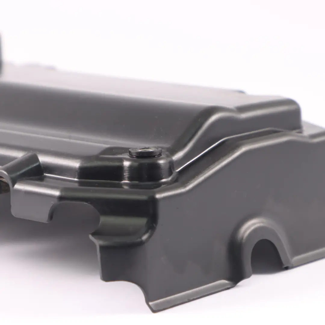 Head Cover Mercedes W639 Housing Panelling OM646 Diesel A6460160224 to Engine with Part number A6460101567 Engine Head Cover Mercedes W639 Housing Panelling OM646 Diesel A6460160224 - SKU A6460101567-1 - Part number A6460101567