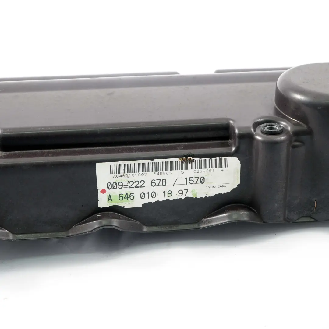 Head Cover Mercedes W639 Housing Panelling OM646 Diesel to Engine with Part number A6460101567 Engine Head Cover Mercedes W639 Housing Panelling OM646 Diesel - SKU A6460101567 - Part number A6460101567