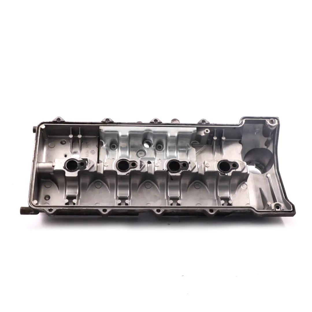 OM646 Diesel Cylinder Head Valve Cover A6460101230 to Mercedes Sprinter W906 with Part number A6460102130 Mercedes Sprinter W906 OM646 Diesel Cylinder Head Valve Cover A6460101230 - SKU A6460102130 - Part number A6460102130