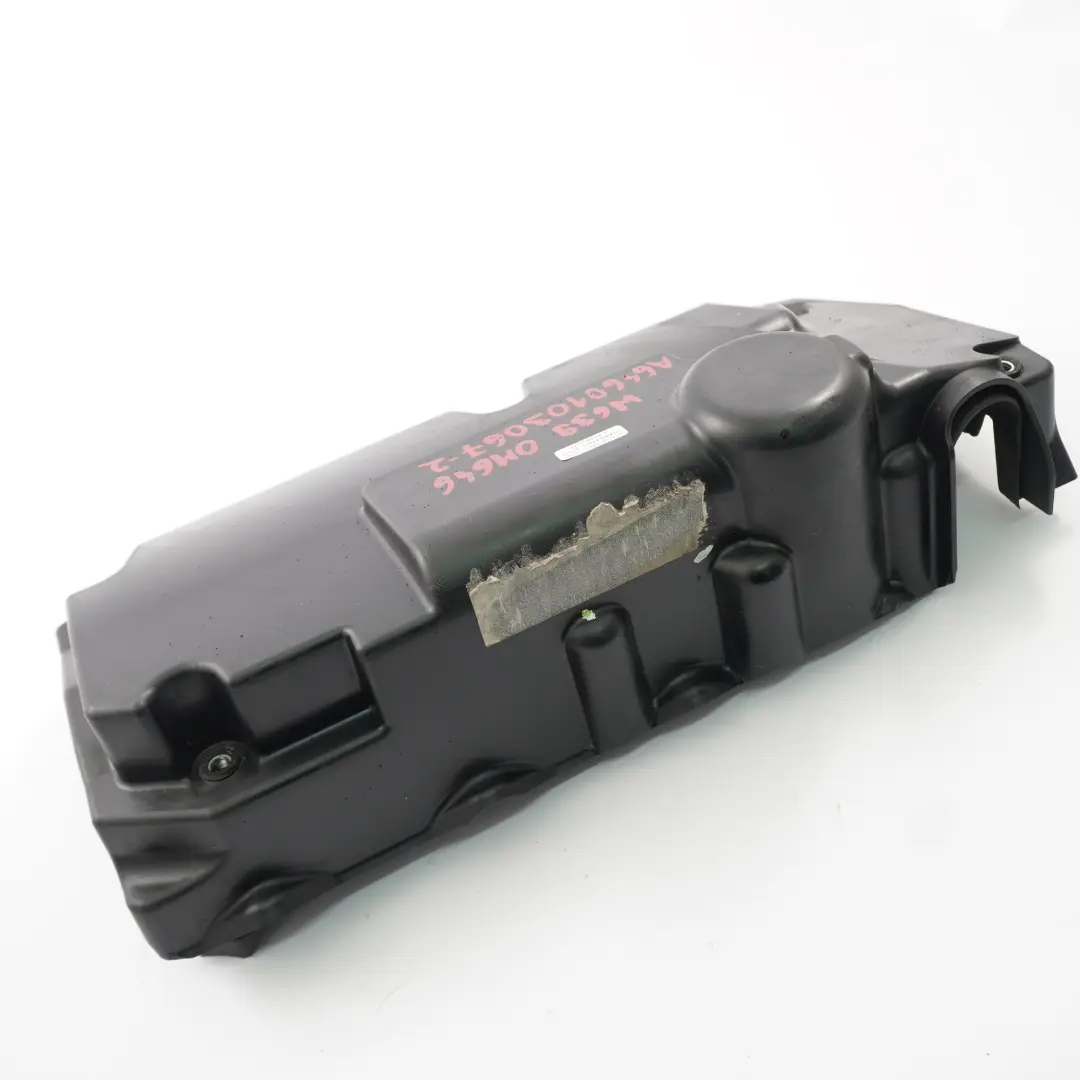 Panneau Acoustique De Capot Moteur OM646 Diesel pour Mercedes W639 W906 à propos du numéro de pièce A6460103067 Mercedes W639 W906 Panneau Acoustique De Capot Moteur OM646 Diesel - SKU A6460103067-2 - Numéro de pièce A6460103067