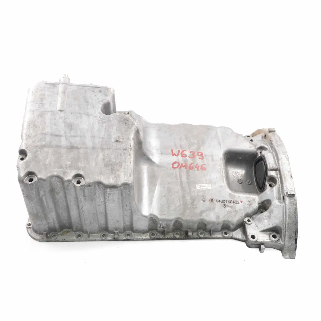 OM646 Motore Diesel coppa olio per Mercedes W639 con numero di parte A6460140402 Mercedes W639 OM646 Motore Diesel coppa olio - SKU A6460140402 - Numero di parte A6460140402