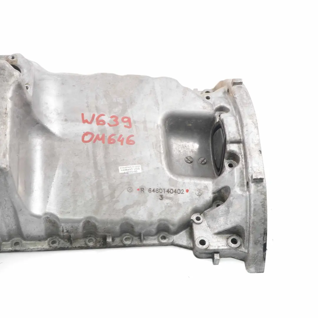 OM646 Carter Vidange D'huile Pour Moteur Diesel pour Mercedes W639 à propos du numéro de pièce A6460140402 Mercedes W639 OM646 Carter Vidange D'huile Pour Moteur Diesel - SKU A6460140402 - Numéro de pièce A6460140402