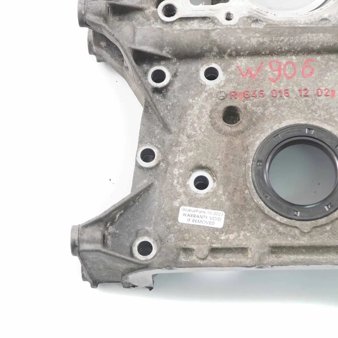 Tapa de la distribución del motor para Mercedes W906 2,2 CDI con número de pieza A6460151002 Mercedes W906 2,2 CDI Tapa de la distribución del motor - SKU A6460151002 - Número de pieza A6460151002