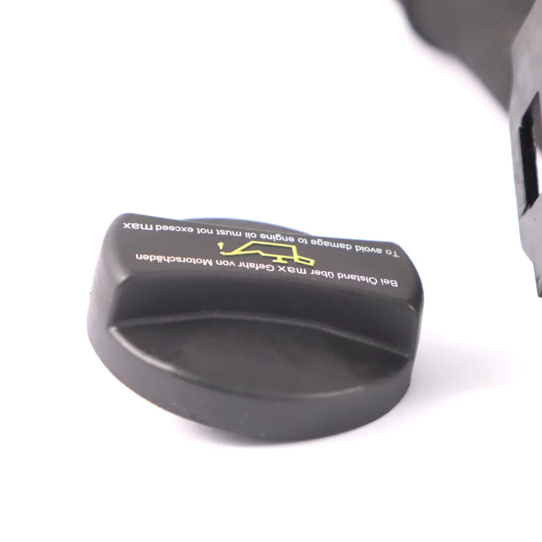 Bouchon du tuyau de remplissage d'huile pour Mercedes Vito Viano W639 à propos du numéro de pièce A6460160229 Mercedes Vito Viano W639 Bouchon du tuyau de remplissage d'huile - SKU A6460160229-3 - Numéro de pièce A6460160229