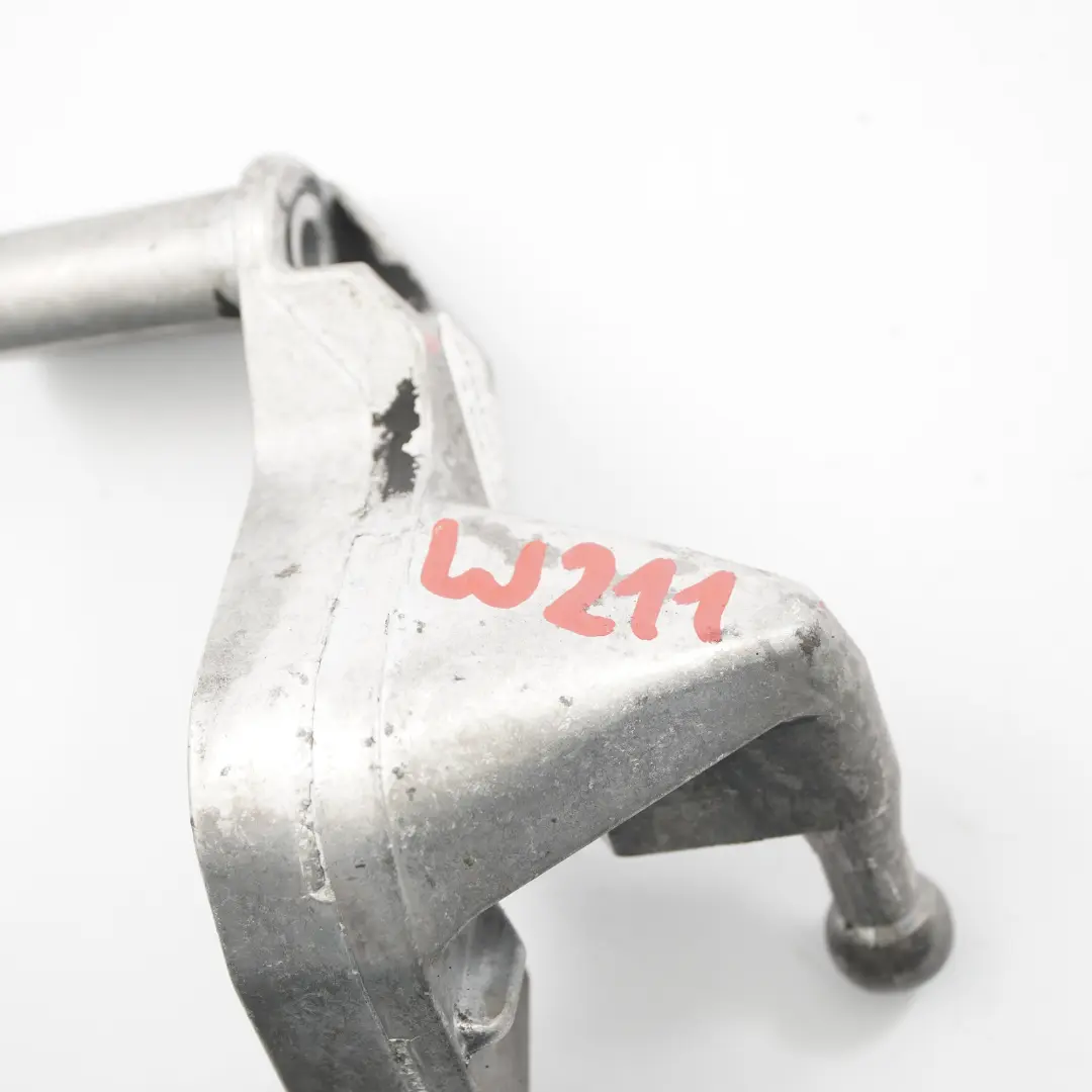 OM646 Uchwyt Mocowanie Pompy Próżniowej do Mercedes W211 o numerze A6460160338 Mercedes W211 OM646 Uchwyt Mocowanie Pompy Próżniowej - SKU A6460160338 - Numer Części A6460160338