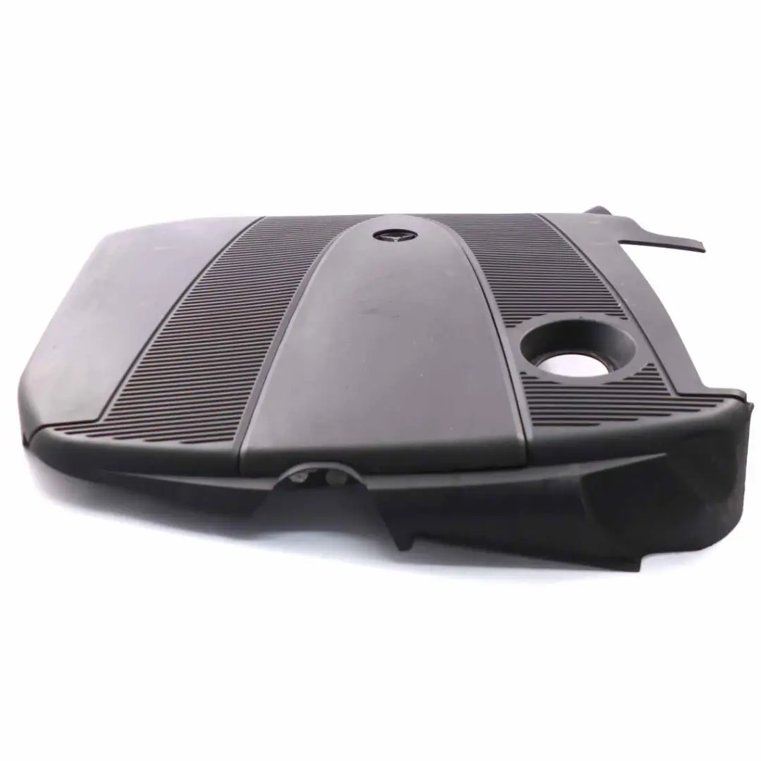  Couvercle de moteur Mercedes W203 2.2 CDI OM646 Isolation acoustique du moteur - SKU A6460160624 - Numéro de pièce A6460160624