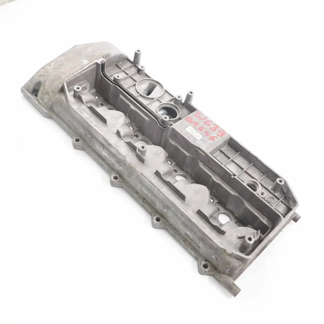 OM646 CDI Diesel Coperchio valvola testa cilindro per Mercedes W639 con numero di parte A6460161405 Mercedes W639 OM646 CDI Diesel Coperchio valvola testa cilindro - SKU A6460161405 - Numero di parte A6460161405