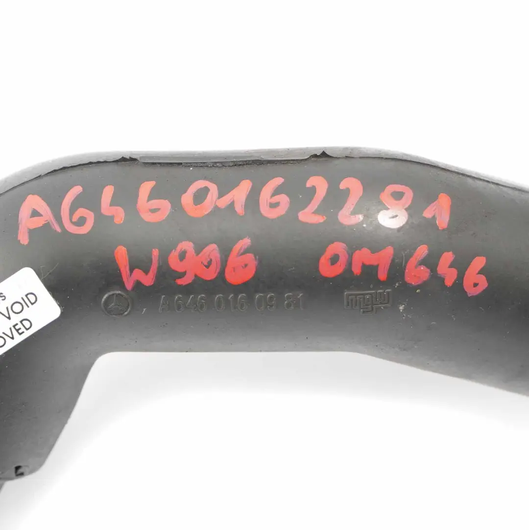Mercedes Sprinter W906 OM646 Respiradero de Culata Tubo Ventilación - SKU A6460162281 - Número de pieza A6460162281