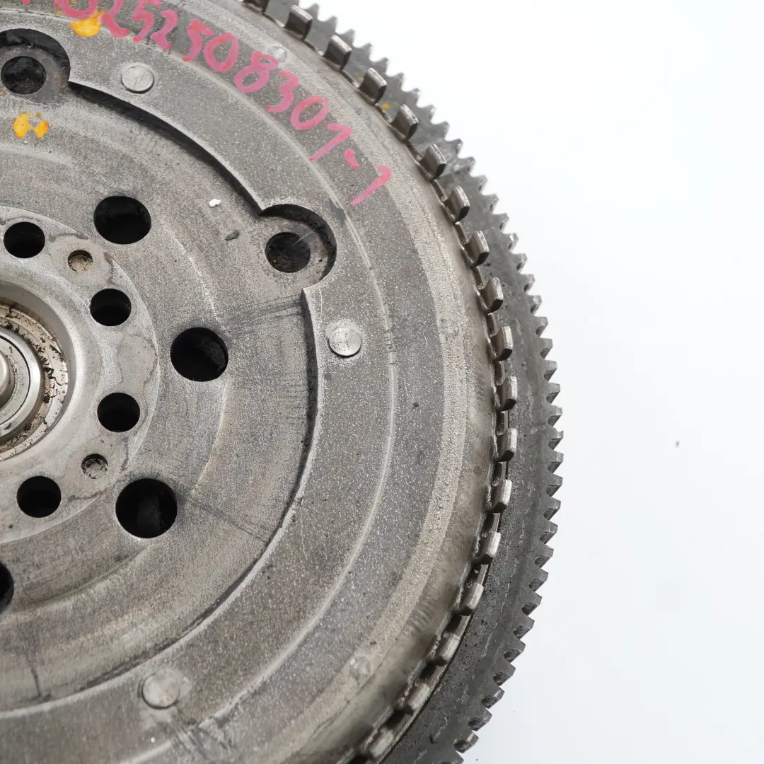 OM646 Zwei massen schwungrad für Mercedes Vito W639 Diesel mit Teilenummer A6460300805 Mercedes Vito W639 Diesel OM646 Zwei massen schwungrad - SKU A6460300805 - Teilenummer A6460300805