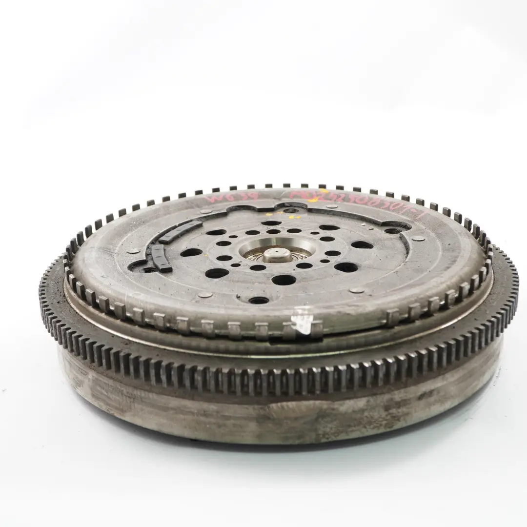 OM646 Volante bimasa para Mercedes Vito W639 Diesel con número de pieza A6460300805 Mercedes Vito W639 Diesel OM646 Volante bimasa - SKU A6460300805 - Número de pieza A6460300805