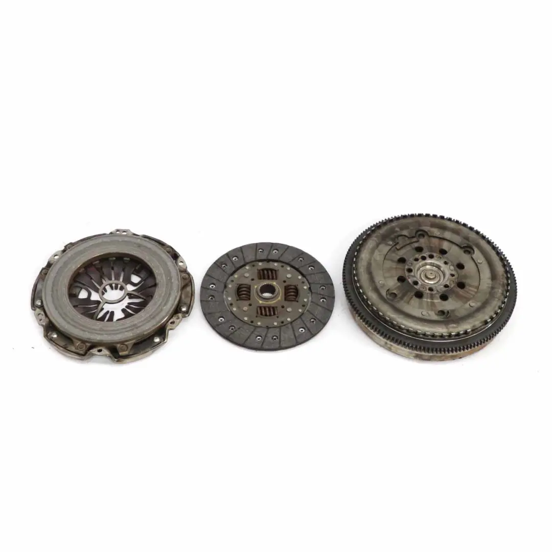 OM646 Dual Twin Mass Flywheel Clutch Kit to Mercedes Sprinter W906 with Part number A6460301305 Mercedes Sprinter W906 OM646 Dual Twin Mass Flywheel Clutch Kit - SKU A6460301305 - Part number A6460301305