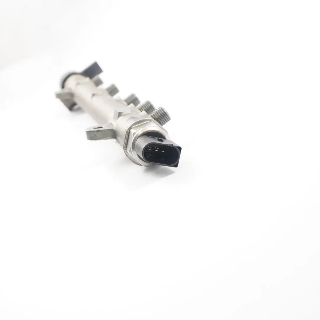 Mercedes W204 W211 Fuel Injector Pressure Rail Line OM646 - SKU A6460700395 - Part number A6460700395