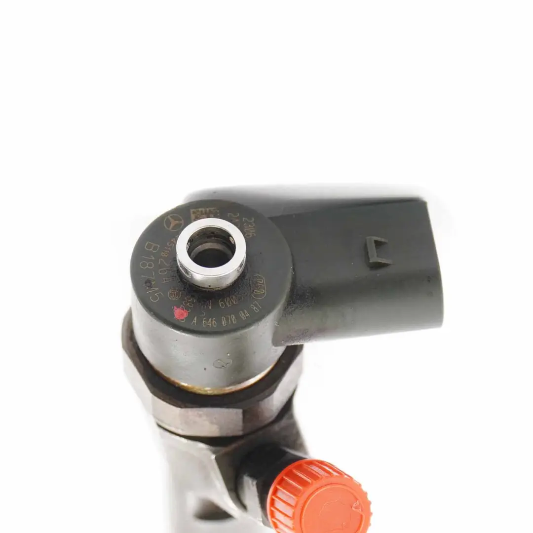 OM646 646982 646983 Fuel Injector 0445110264 to Mercedes W639 Diesel with Part number A6460700487 Mercedes W639 Diesel OM646 646982 646983 Fuel Injector 0445110264 - SKU A6460700487 - Part number A6460700487