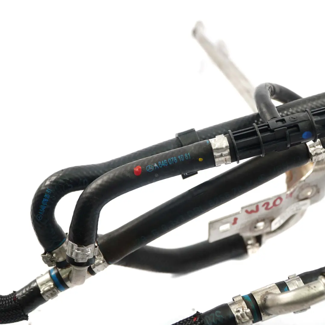 Mercedes W204 C220 CDI OM646 Tubos Deposito de Combustible Diesel - SKU A6460700632 - Número de pieza A6460700632