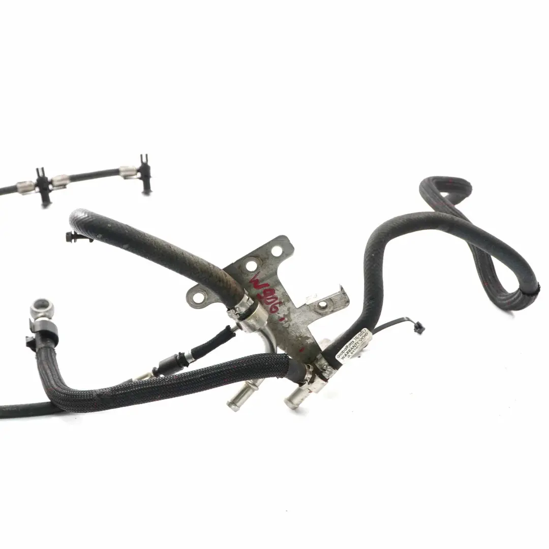 OM646 Kraftstoff einspritzung Versorgungs leitungen für Mercedes W906 mit Teilenummer A6460701032 Mercedes W906 OM646 Kraftstoff einspritzung Versorgungs leitungen - SKU A6460701032 - Teilenummer A6460701032