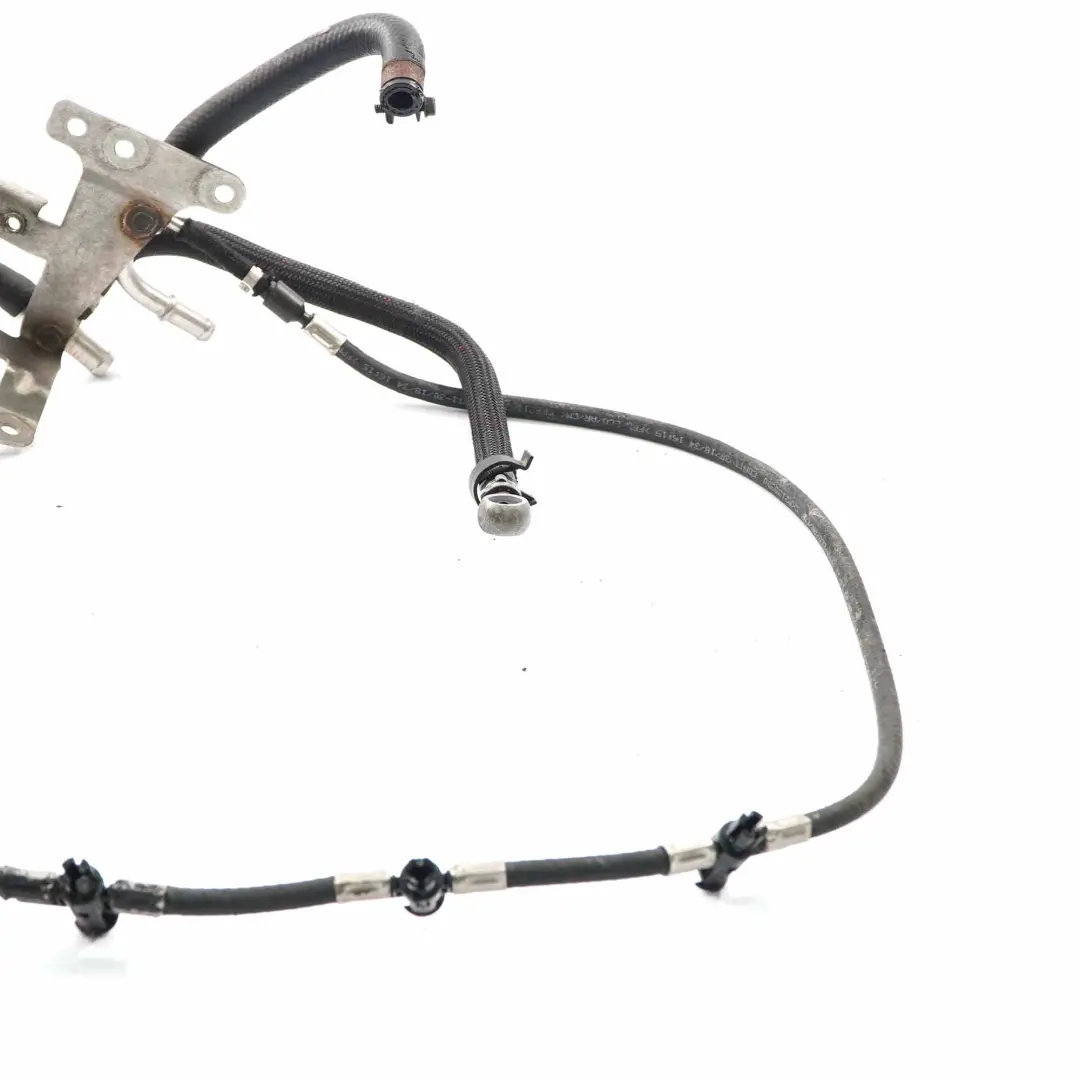 OM646 Tuyaux d'alimentation d'injecteurs de carburant pour Mercedes W906 à propos du numéro de pièce A6460701032 Mercedes W906 OM646 Tuyaux d'alimentation d'injecteurs de carburant - SKU A6460701032 - Numéro de pièce A6460701032