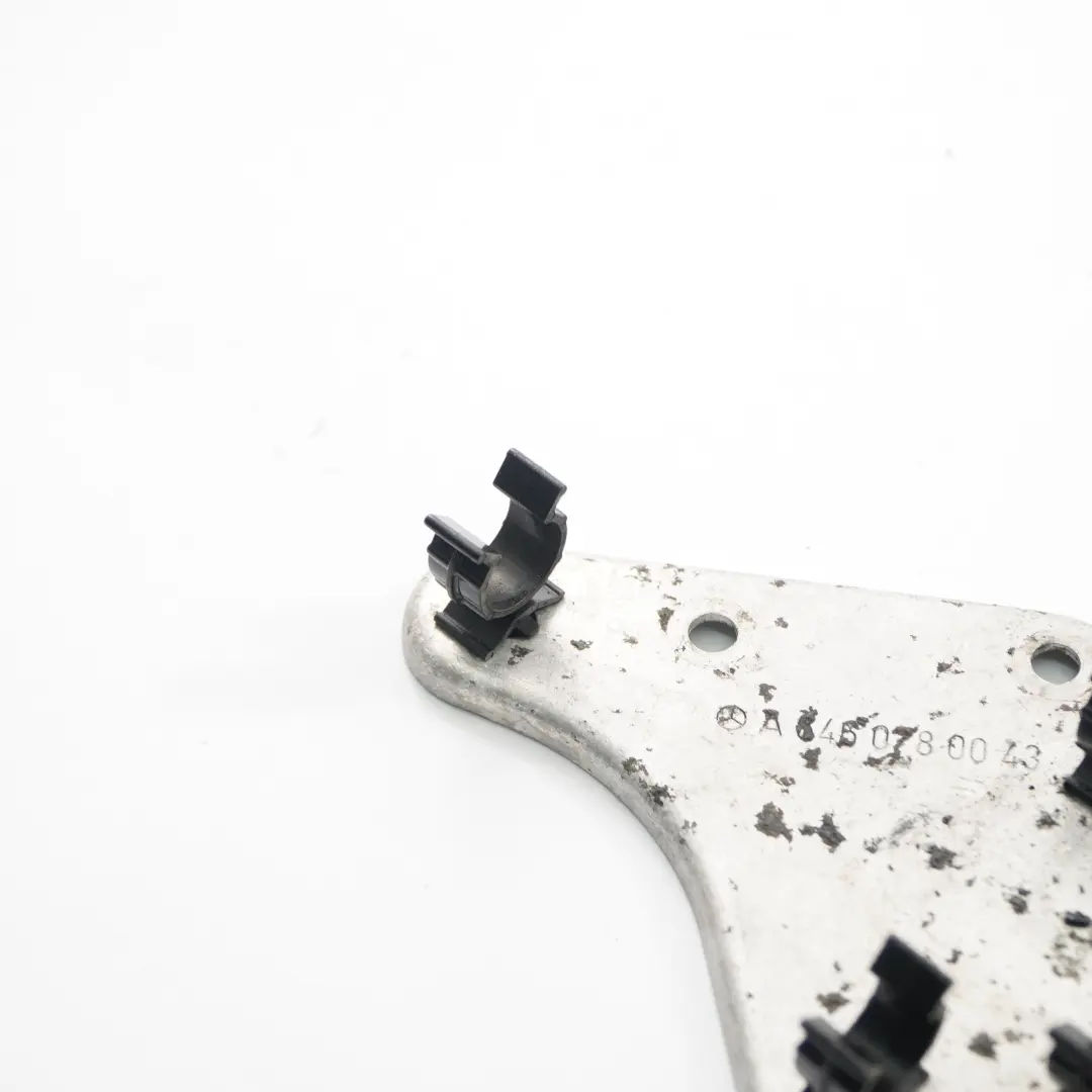 Plate Mercedes W204 Diesel OM646 Fuel Rail System Mounting Pate to with Part number A6460780043 Plate Mercedes W204 Diesel OM646 Fuel Rail System Mounting Pate - SKU A6460780043 - Part number A6460780043