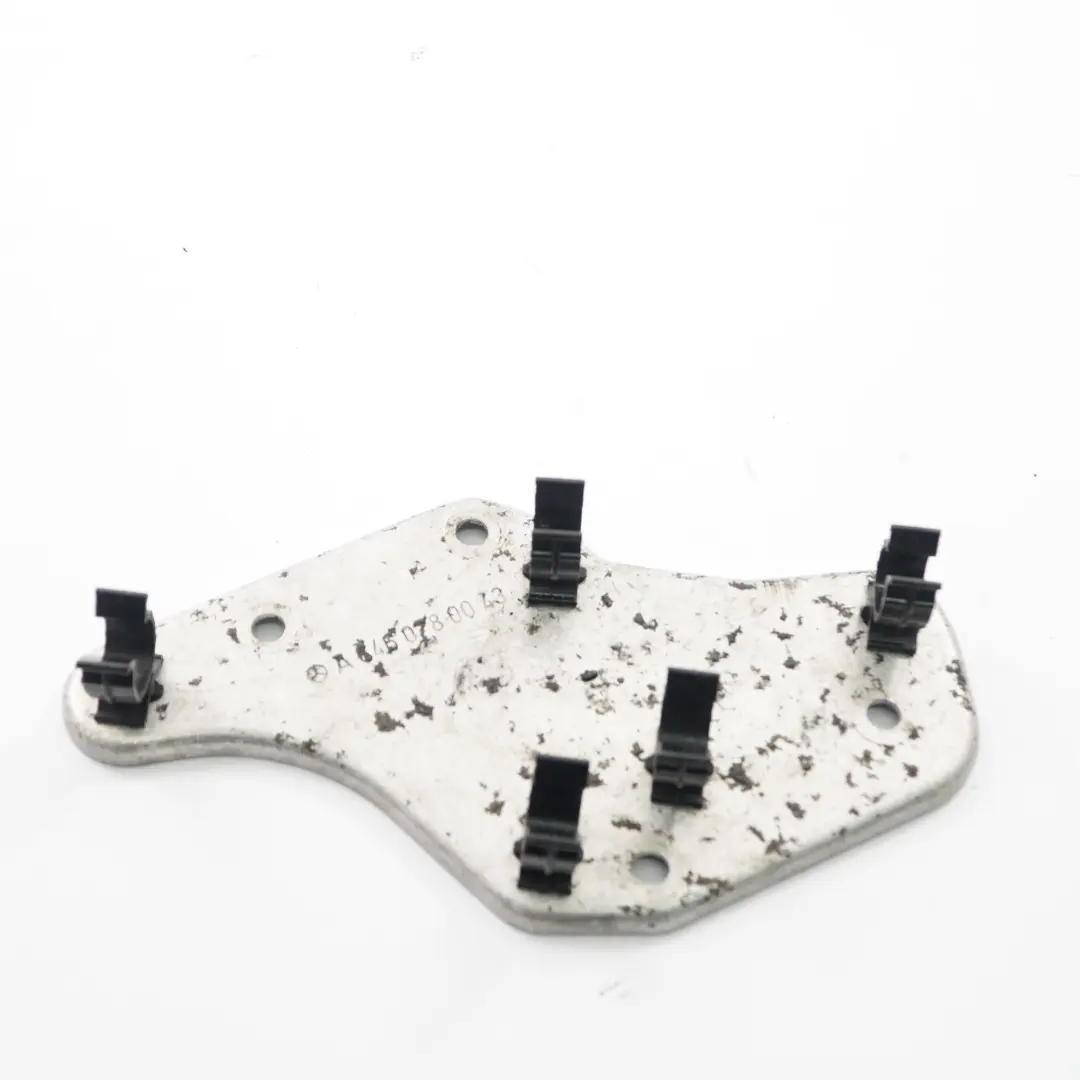 Placa Mercedes W204 Diesel OM646 Sistema Fuel Rail Montaje Pate para con número de pieza A6460780043 Placa Mercedes W204 Diesel OM646 Sistema Fuel Rail Montaje Pate - SKU A6460780043 - Número de pieza A6460780043